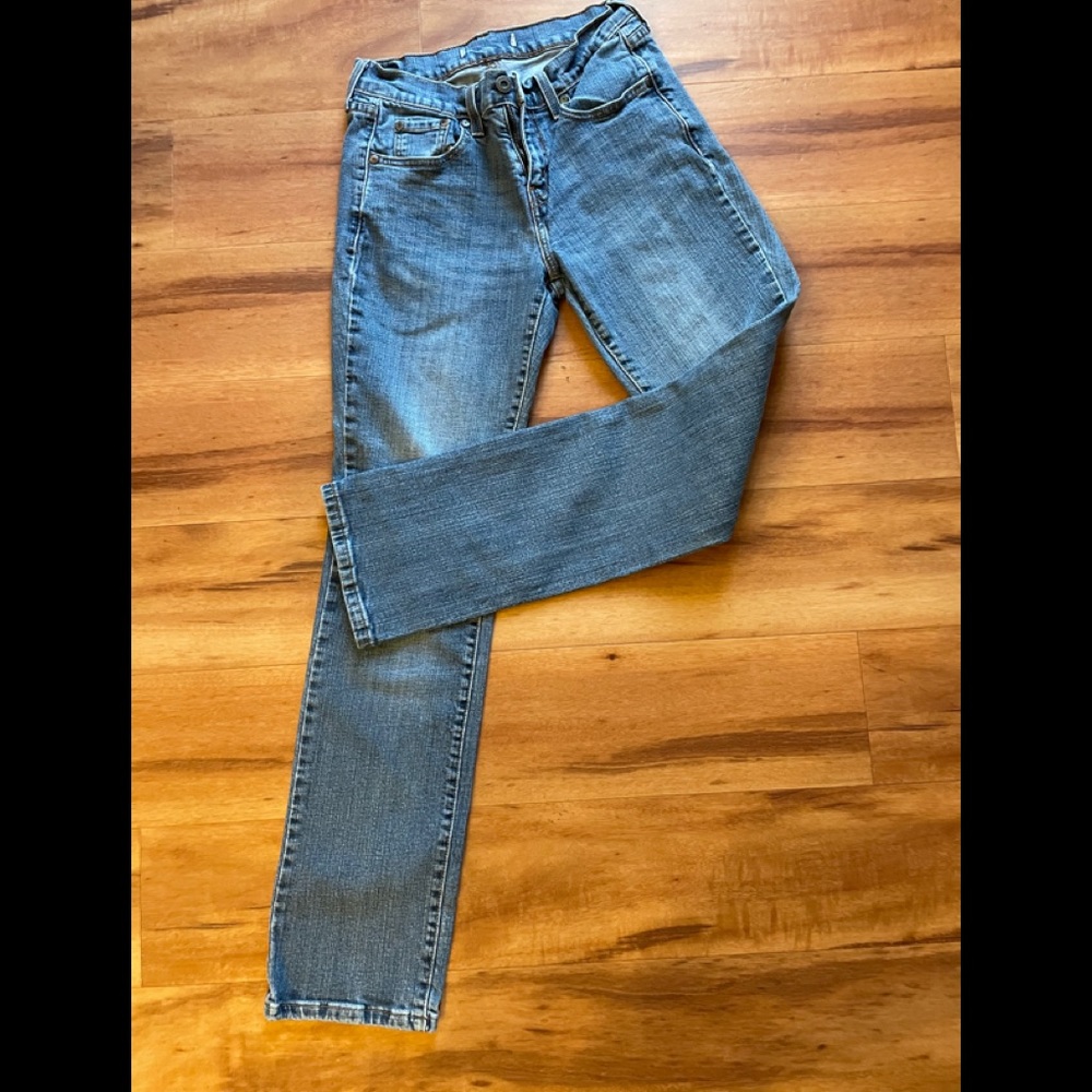 Straight Leg Levi Jeans